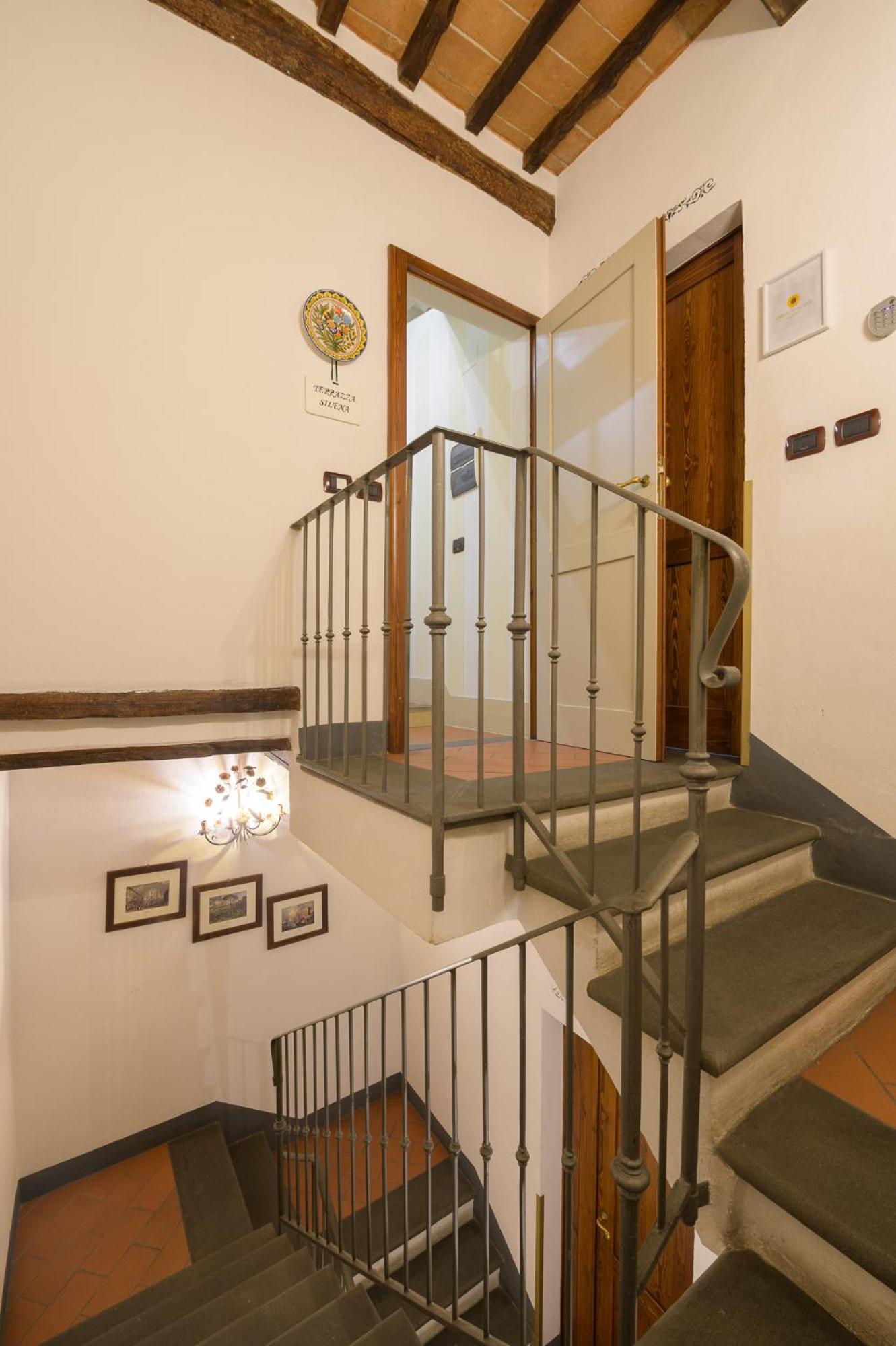 Appartamento Terrazza Silena, centro storico con vista Cortona! Esterno foto