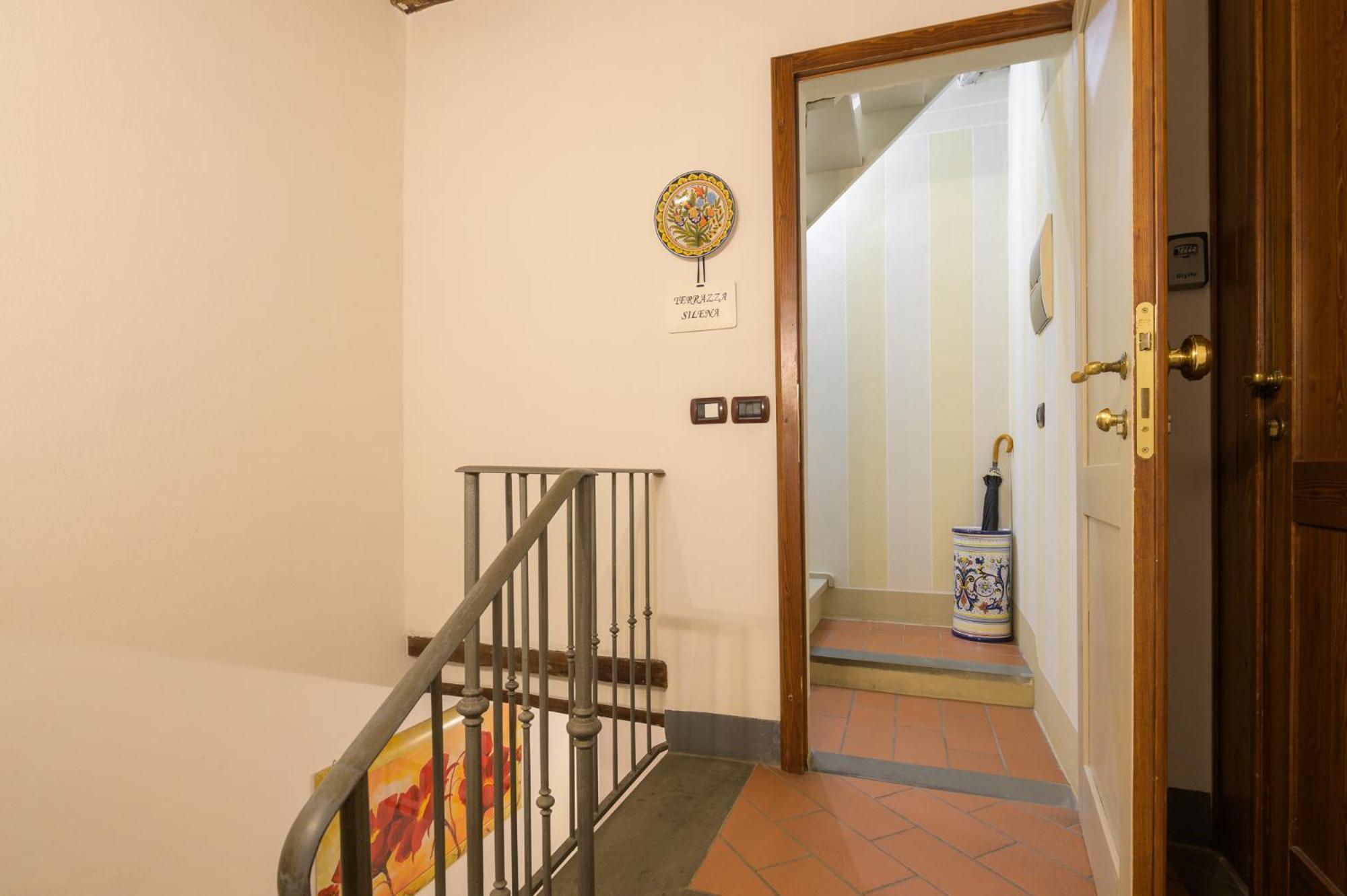 Appartamento Terrazza Silena, centro storico con vista Cortona! Esterno foto